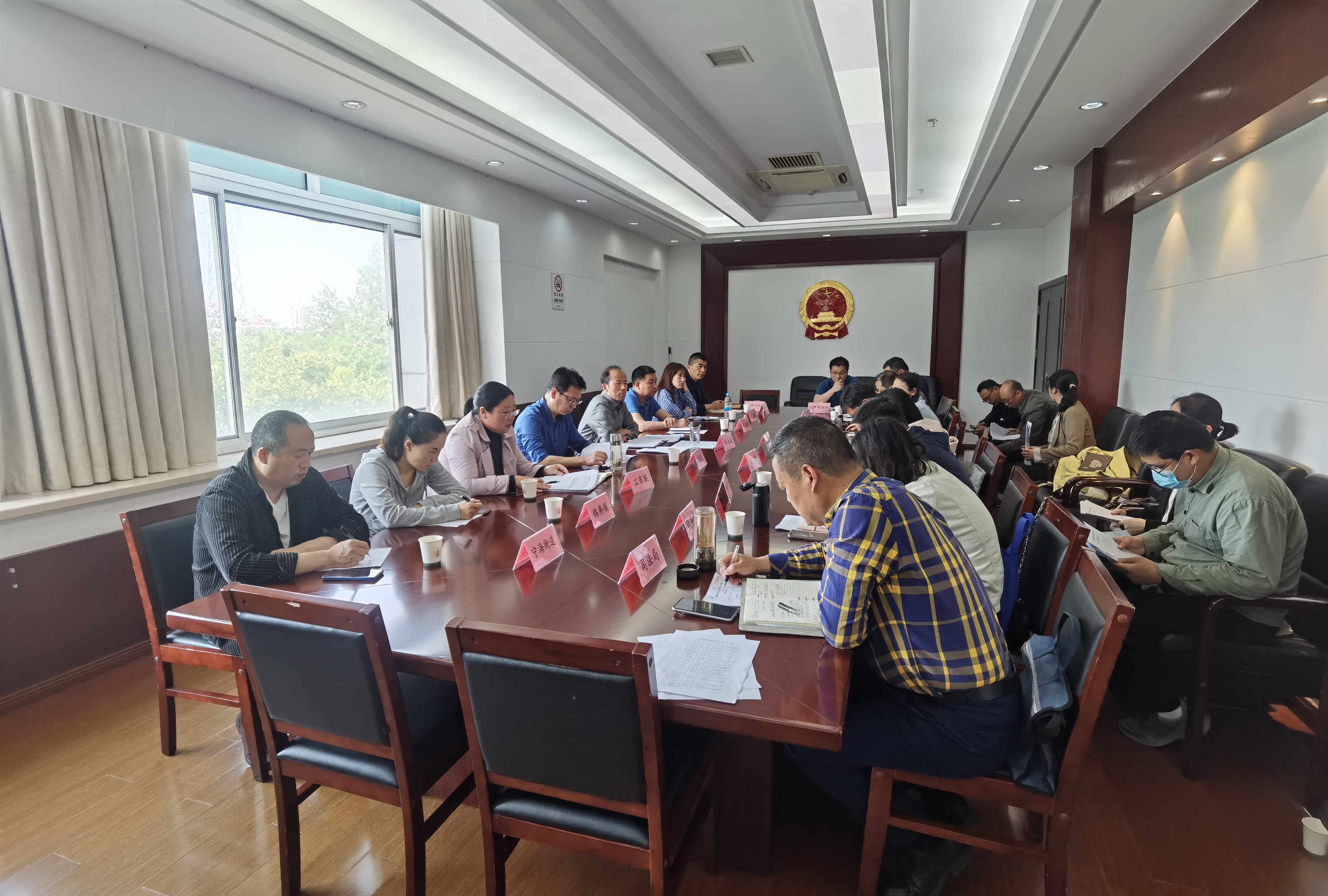 区营商办召开1-4月营准商环境指标推进会.jpg